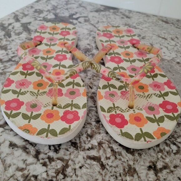 Vera Bradley Flower pattern flip flops‎ - Picture 1 of 10